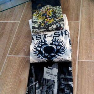 Men's t shirts bundle of 3